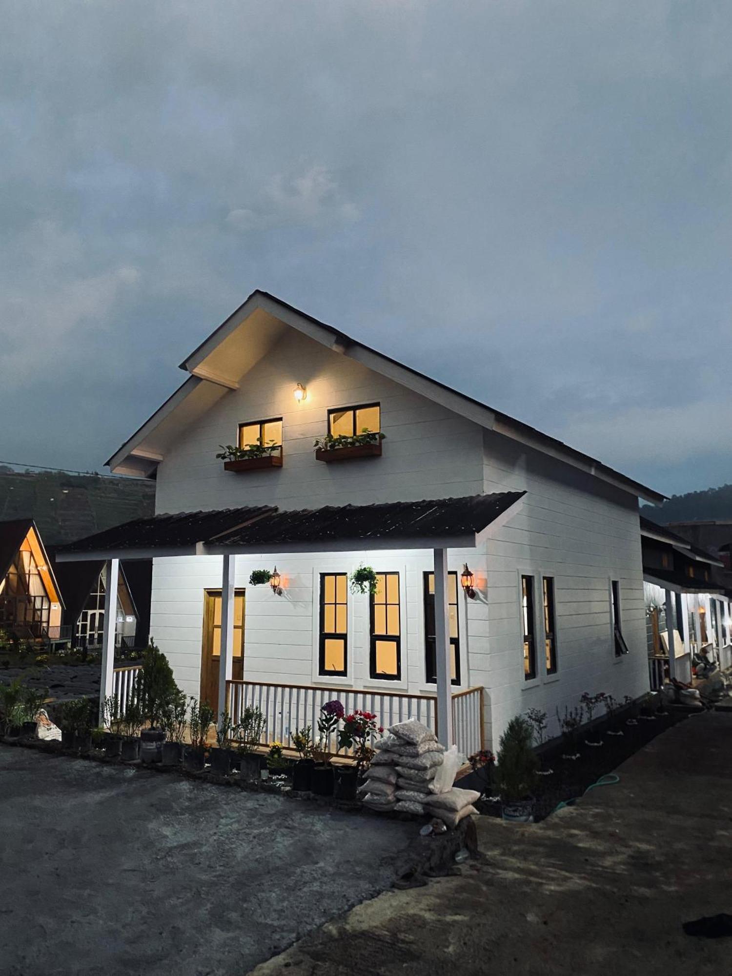 Villa Mahkota Swiss Dieng *